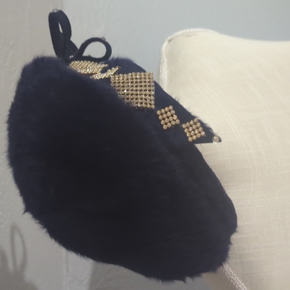 Navy Blue Fur Vntg Hat Famous Barr - Picture 2 of 6